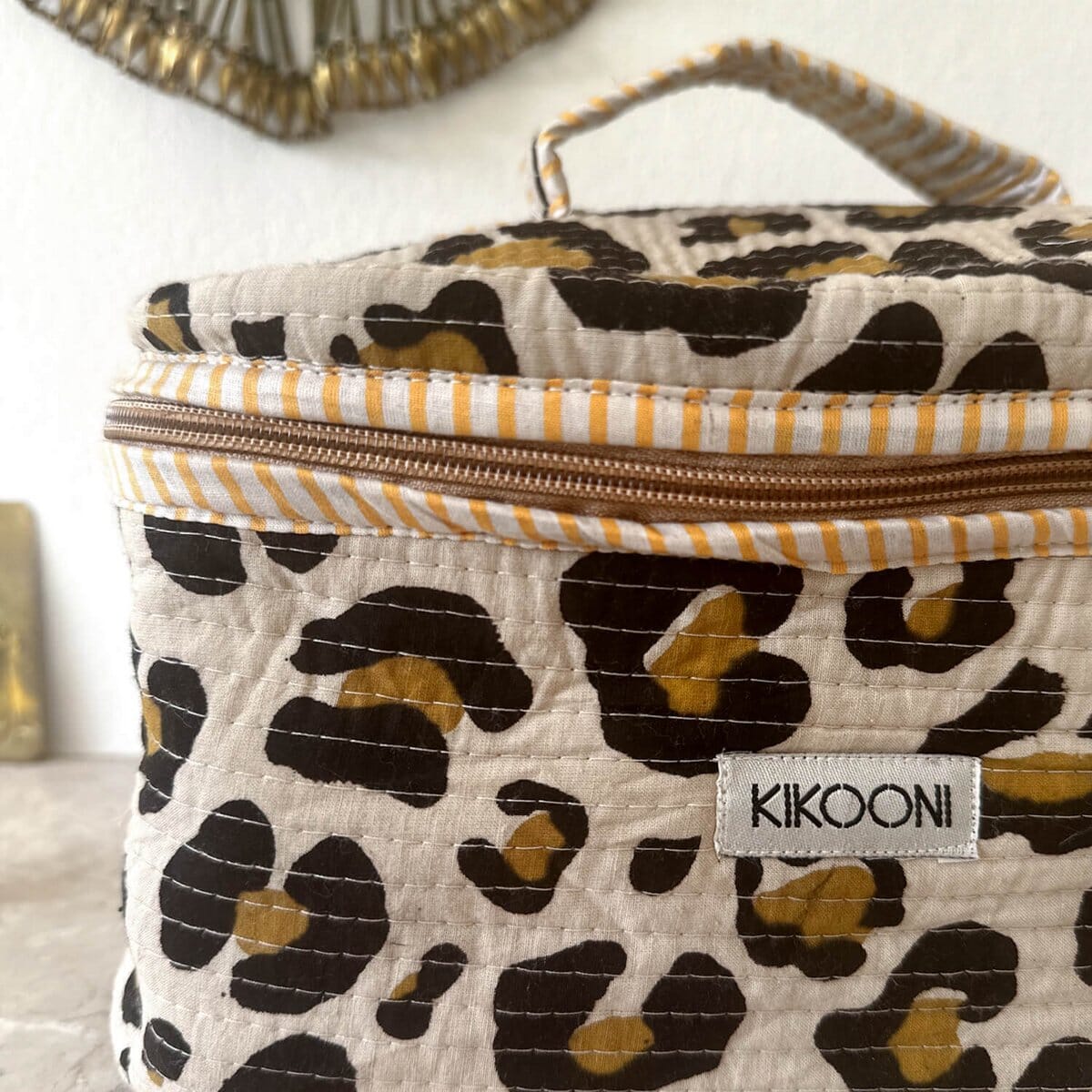 Große Kosmetiktasche BIG BEAUTY "Oh Leo" Kosmetiktasche KIKOONI