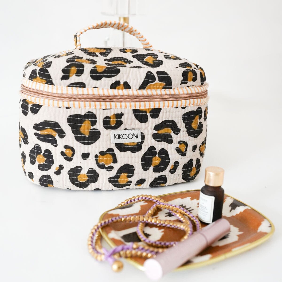 Große Kosmetiktasche BIG BEAUTY "Oh Leo" Kosmetiktasche KIKOONI