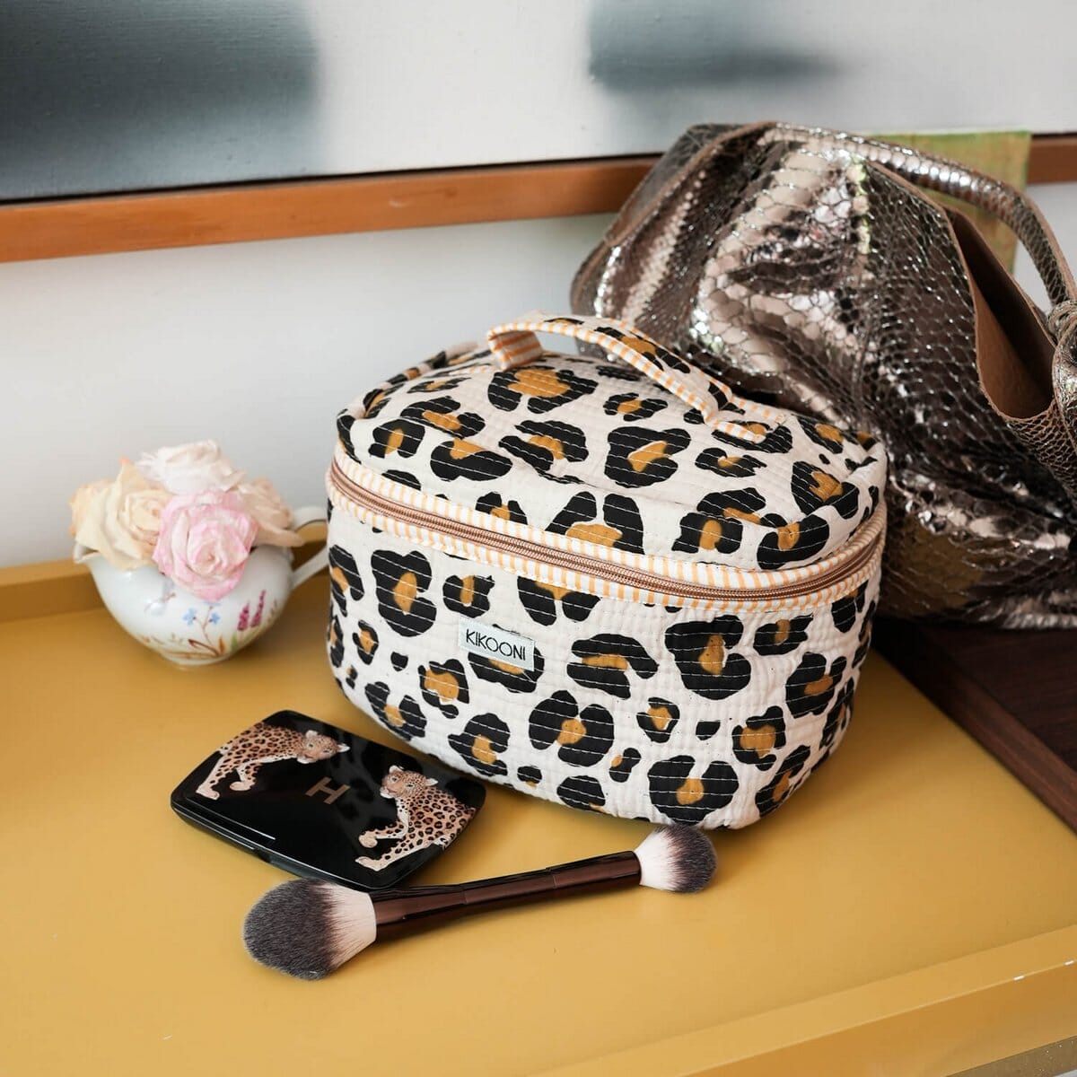 Große Kosmetiktasche BIG BEAUTY "Oh Leo" Kosmetiktasche KIKOONI