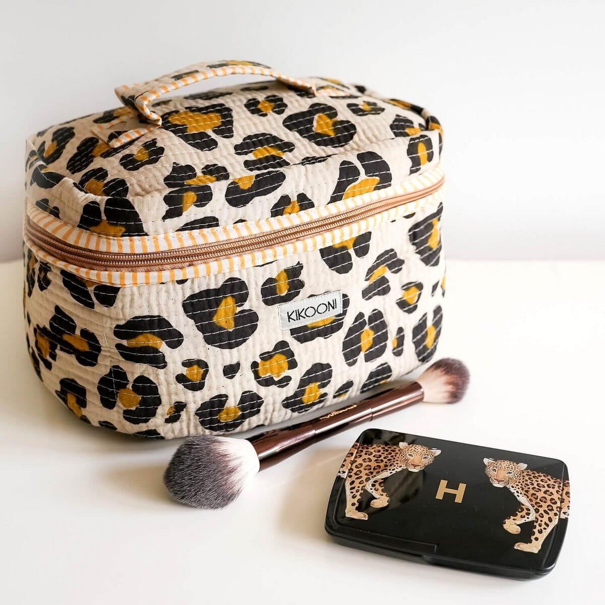 Große Kosmetiktasche BIG BEAUTY "Oh Leo" Kosmetiktasche KIKOONI