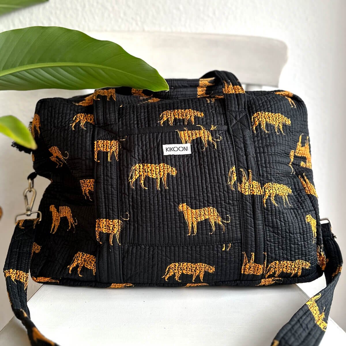 Grosse Reisetasche "Black Leopard" Reisetasche KIKOONI