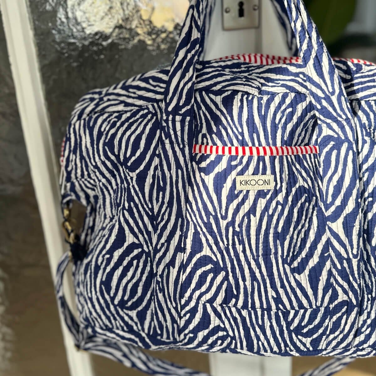 Große Reisetasche "Blue Zebra" KIKOONI