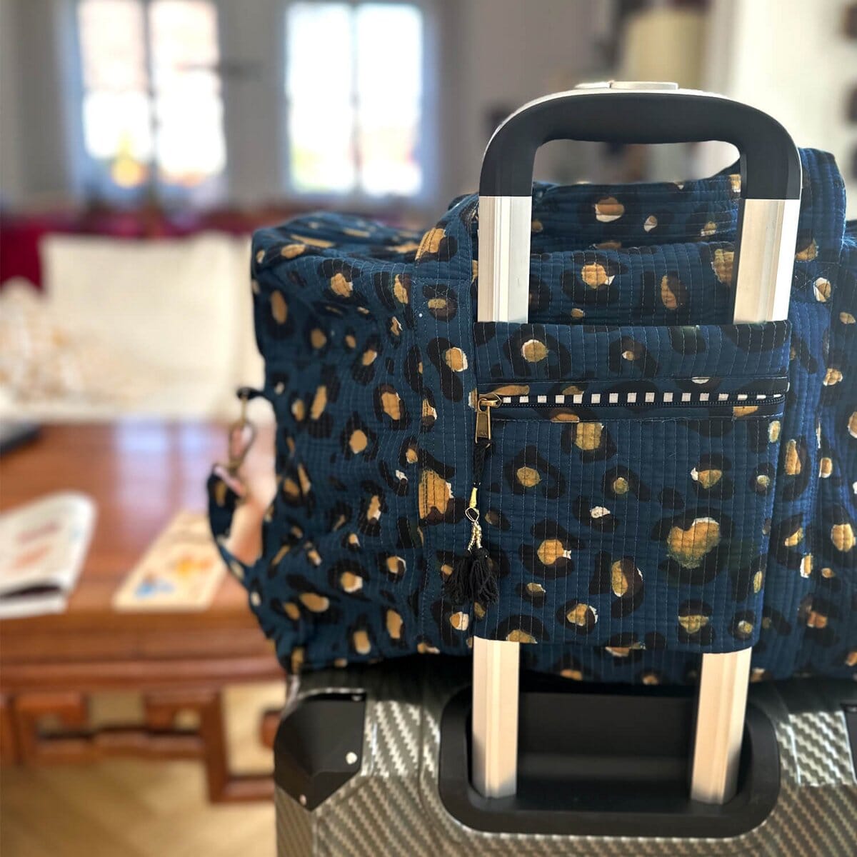 Grosse Reisetasche "Dark Leo" Reisetasche KIKOONI