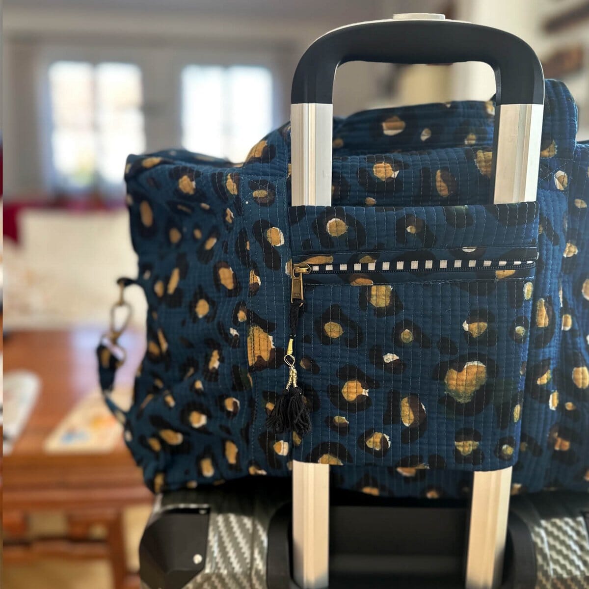 Grosse Reisetasche "Dark Leo" Reisetasche KIKOONI