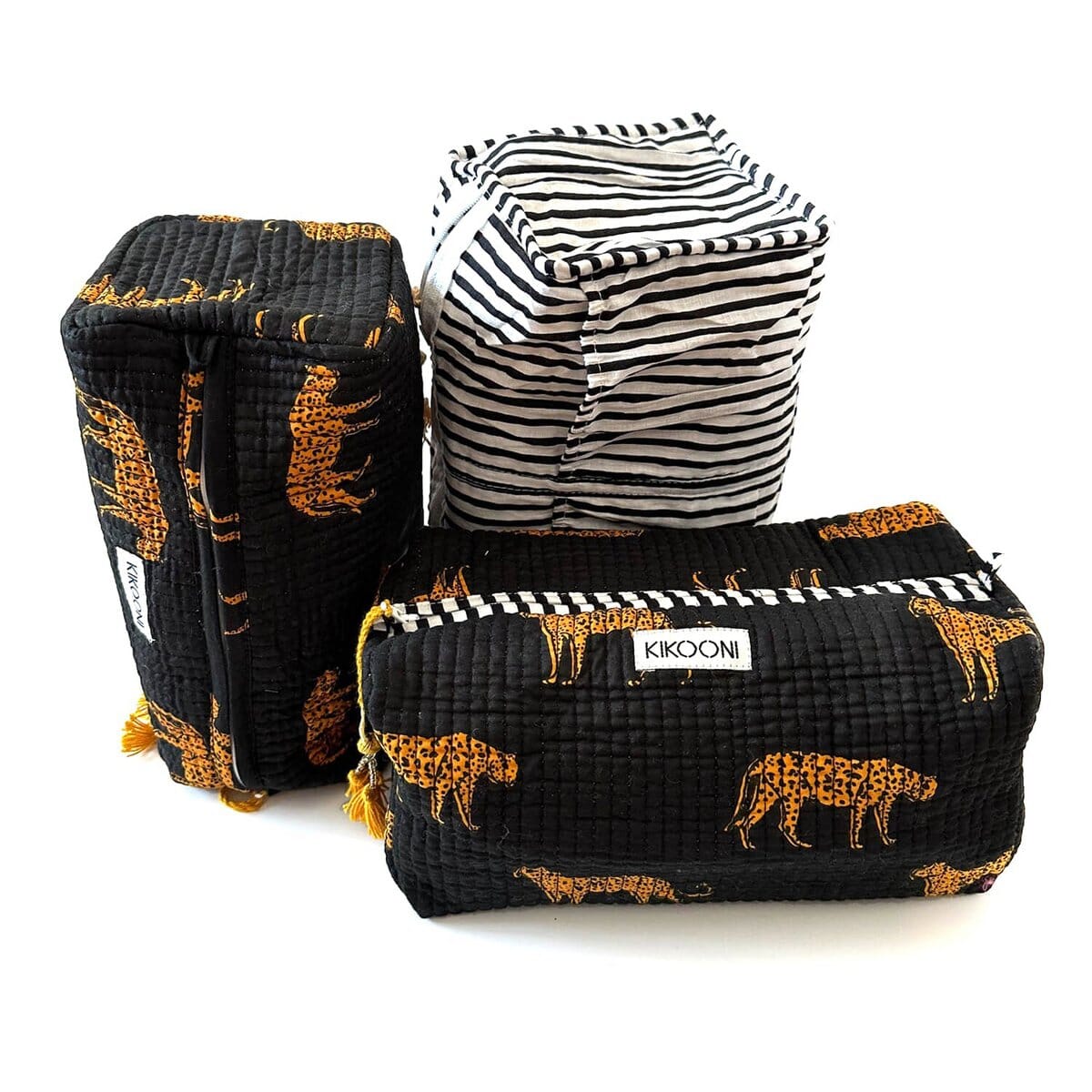 Handgemachte Kosmetiktasche "Black Leopard" Kosmetiktasche KIKOONI