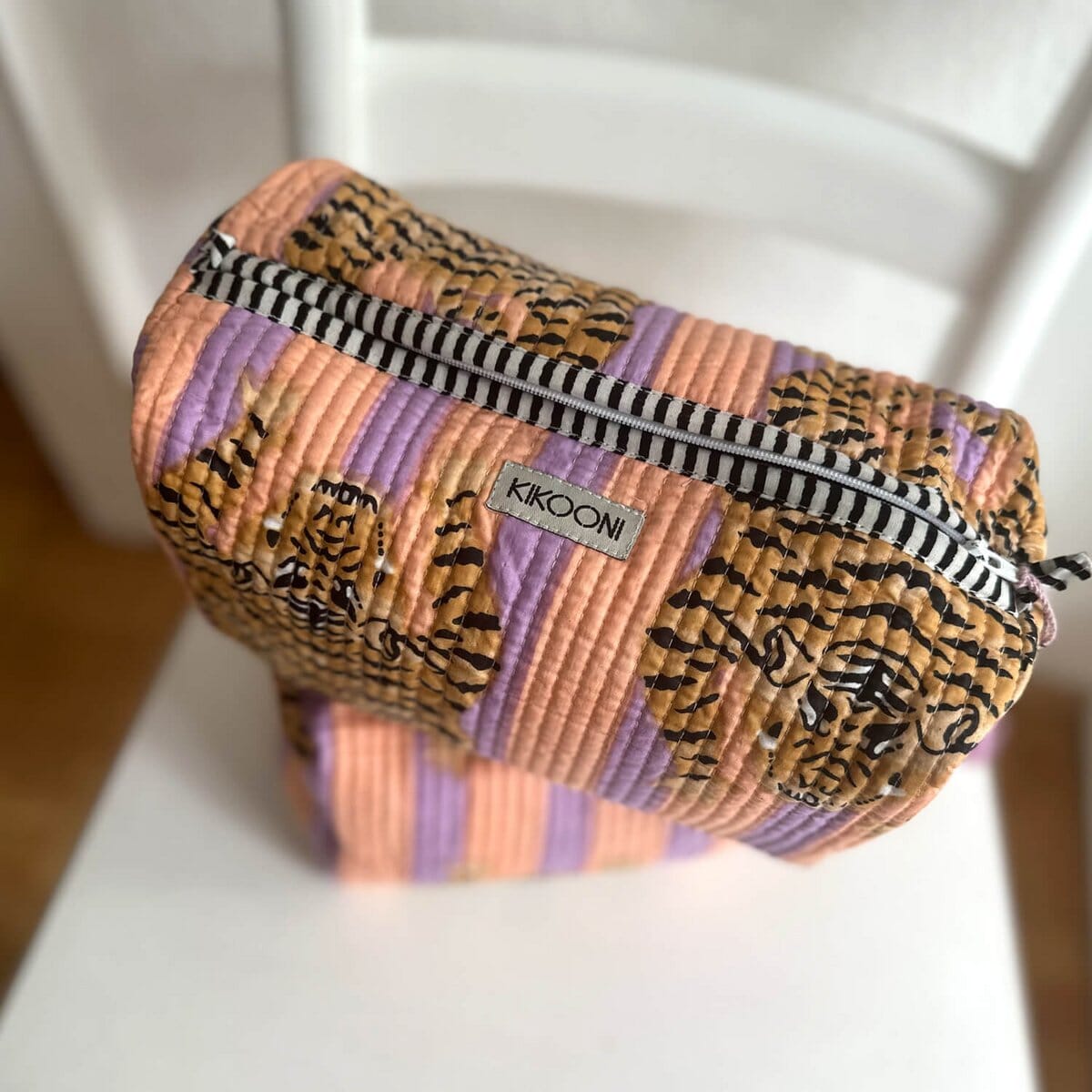 Handgemachte Kosmetiktasche "Poppy Tiger peach fusion" Kosmetiktasche KIKOONI