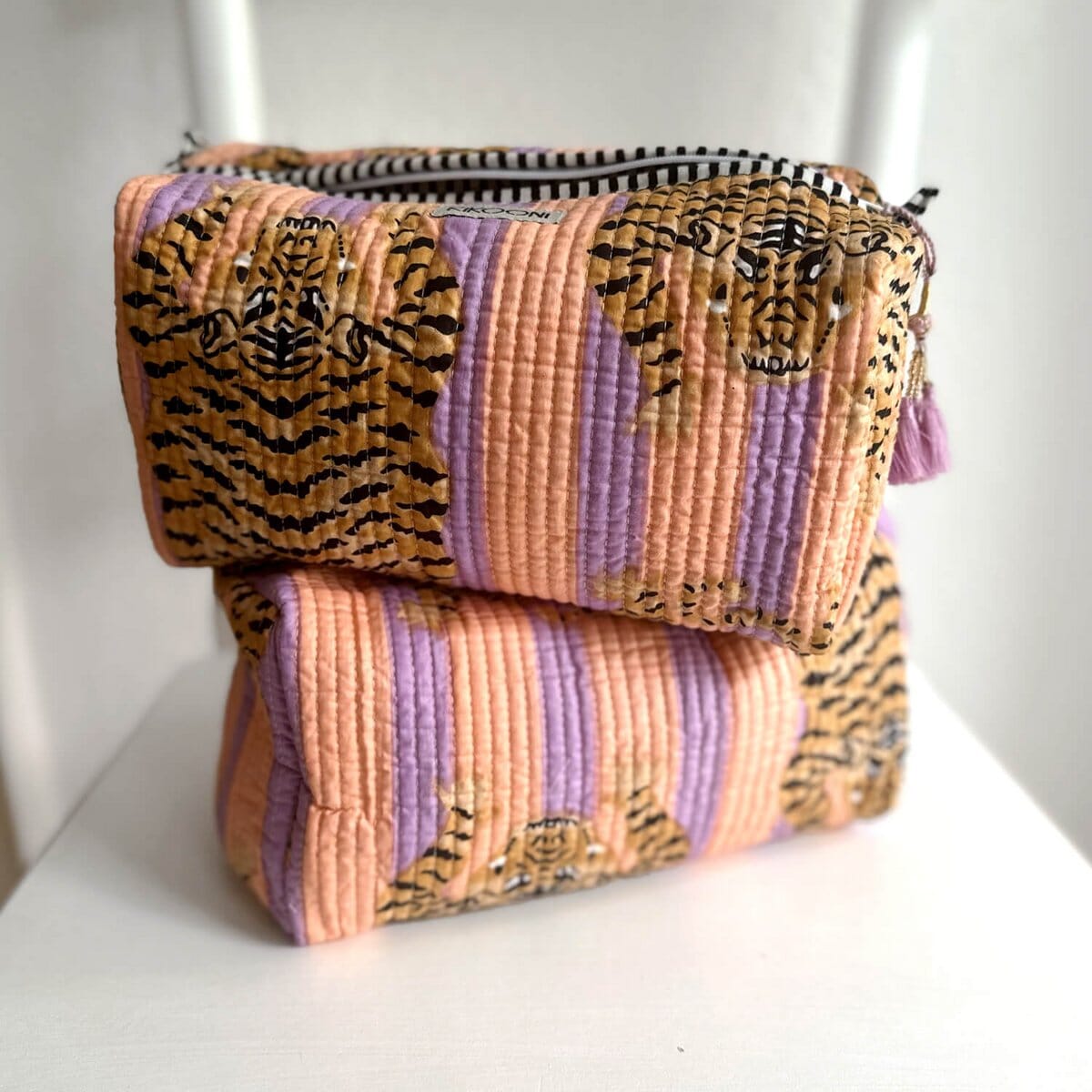 Handgemachte Kosmetiktasche "Poppy Tiger peach fusion" Kosmetiktasche KIKOONI