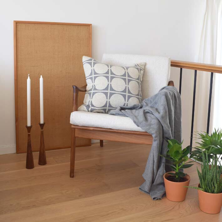 Lydia Kerzenhalter – Nordindisk Teak Funky Doris